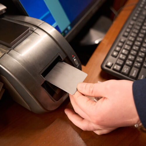 Control de acceso eficiente: impresoras de tarjetas PVC para empresas en Nicaragua